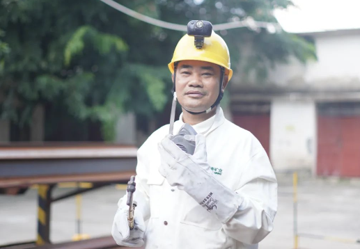 海南礦業員工李勇:全國表彰！海南礦業員工李勇榮膺全國勞動模范