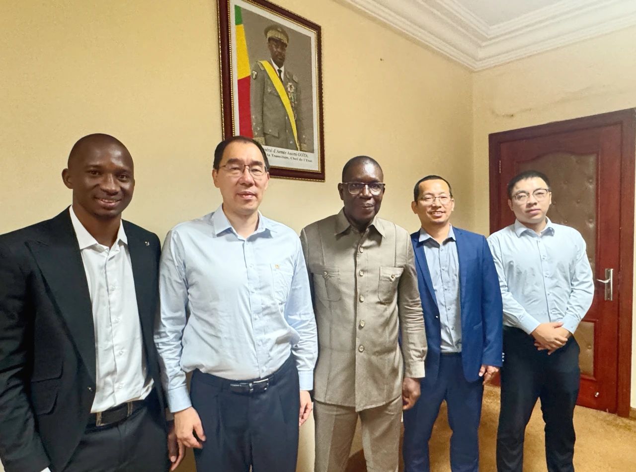 滕磊拜訪馬里礦業部長 推進布谷尼鋰礦發展